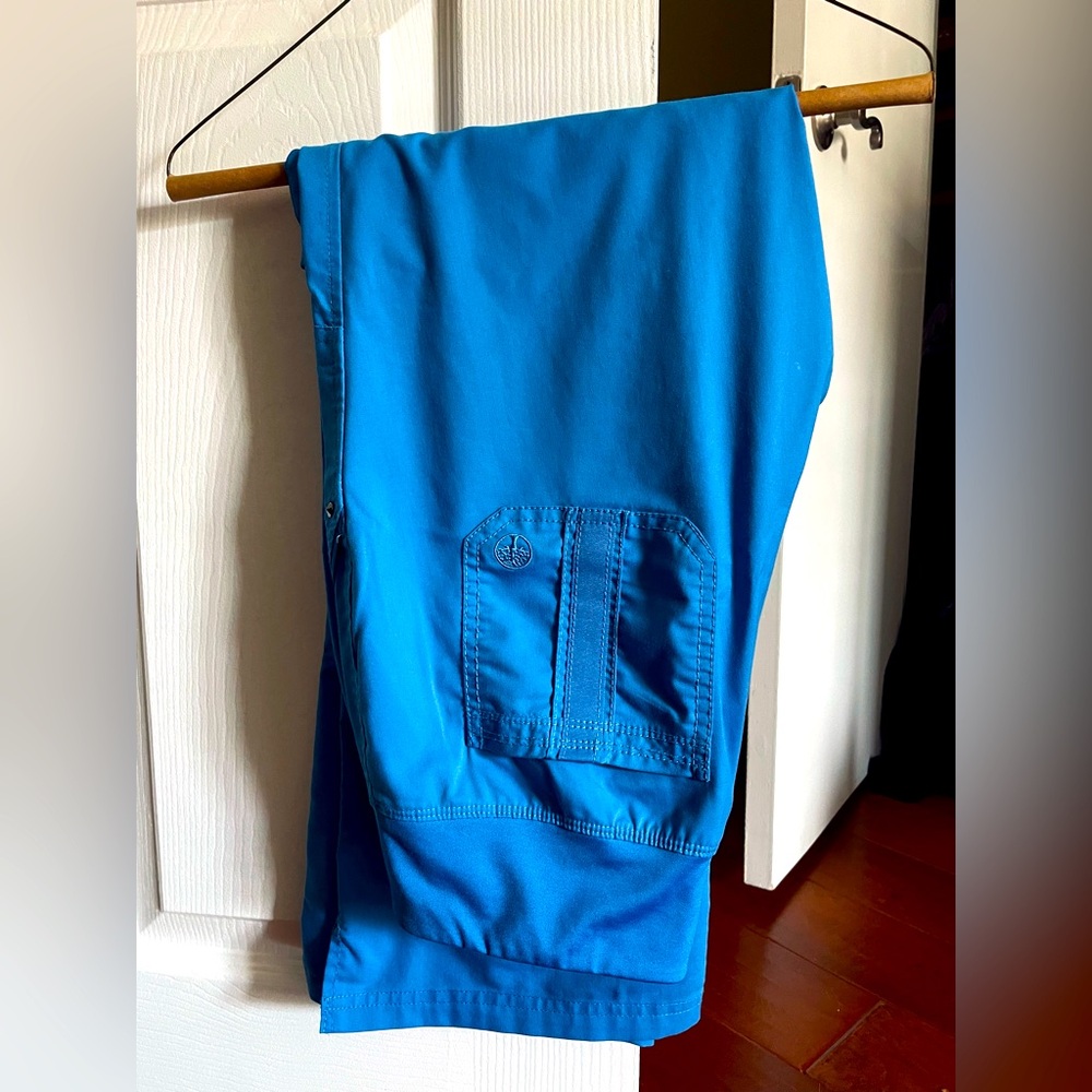 NWOT-Healing Hands scrub pants size Small Pettit in Blue.